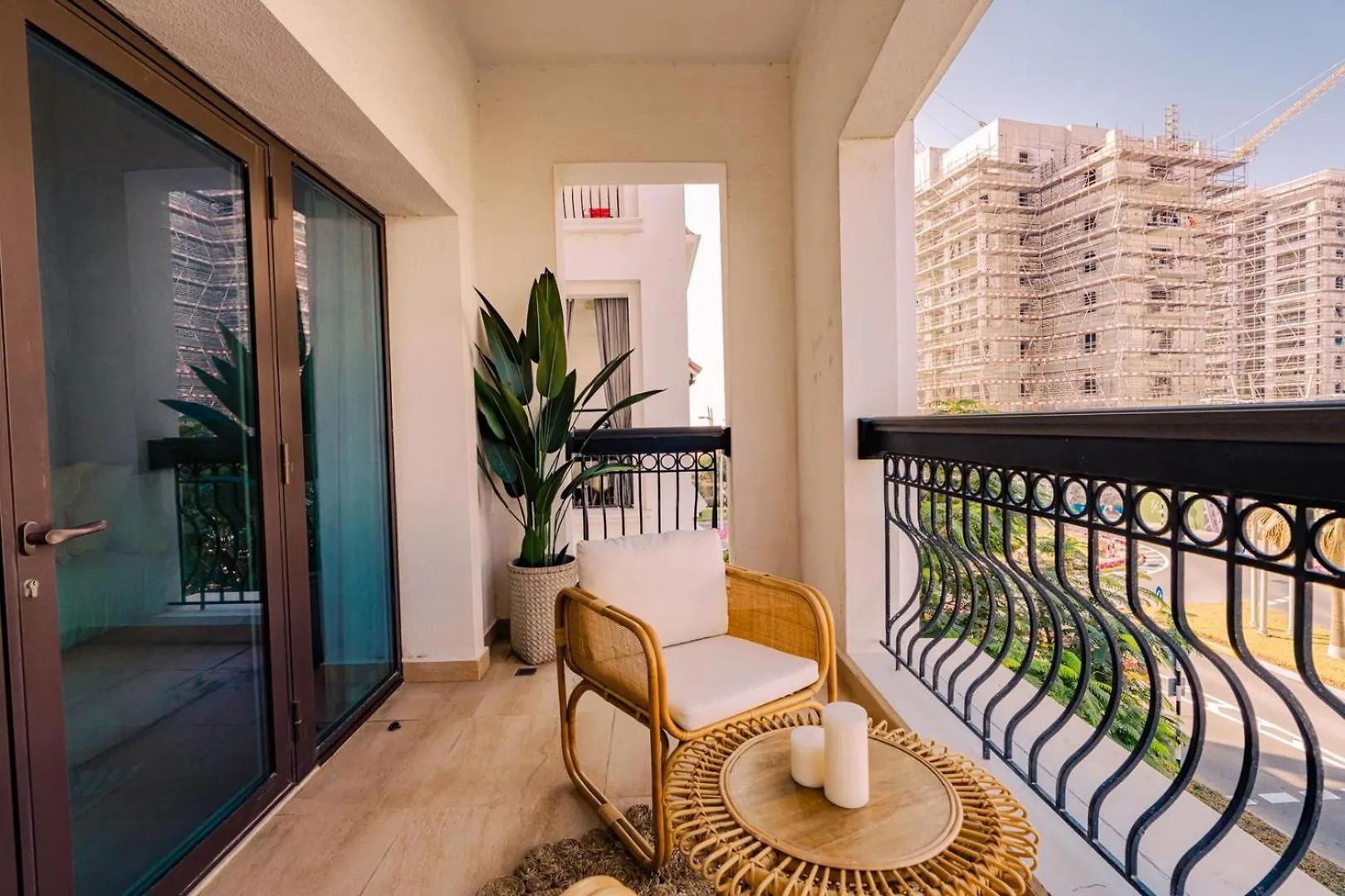 Apartment Studio By Otolo Homes With Free Yas Theme Park Tickets Abu Dhabi
