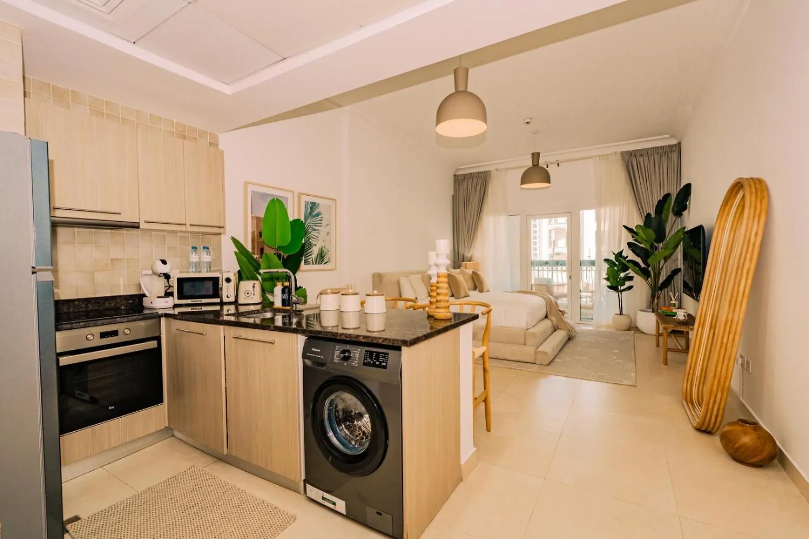 Studio By Otolo Homes With Free Yas Theme Park Tickets Abu Dhabi 0*,