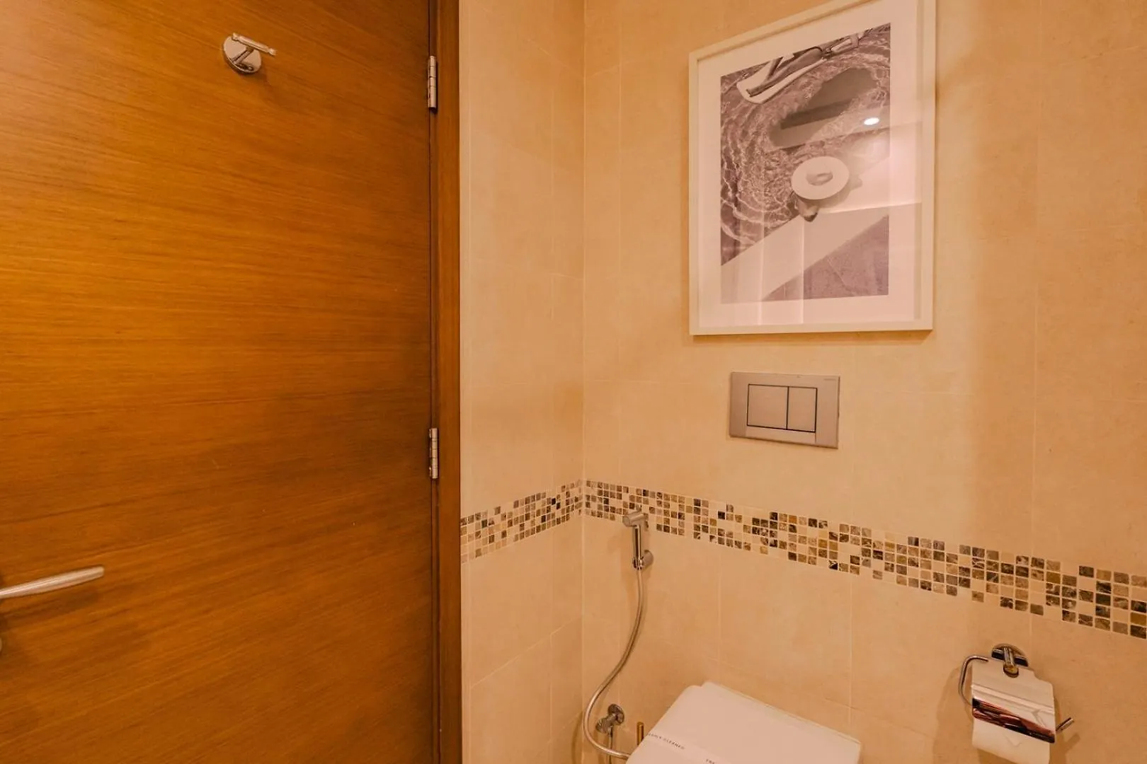 Studio By Otolo Homes With Free Yas Theme Park Tickets 아부다비